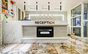 Townhouse Oak Ptc Indore Junction